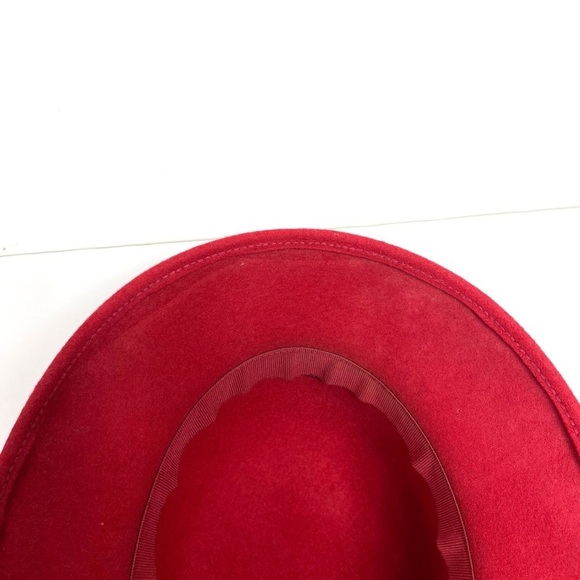 BLOOMINGDALE’S Vintage Felt Classic Cloche Hat in Red - Picture 9 of 9